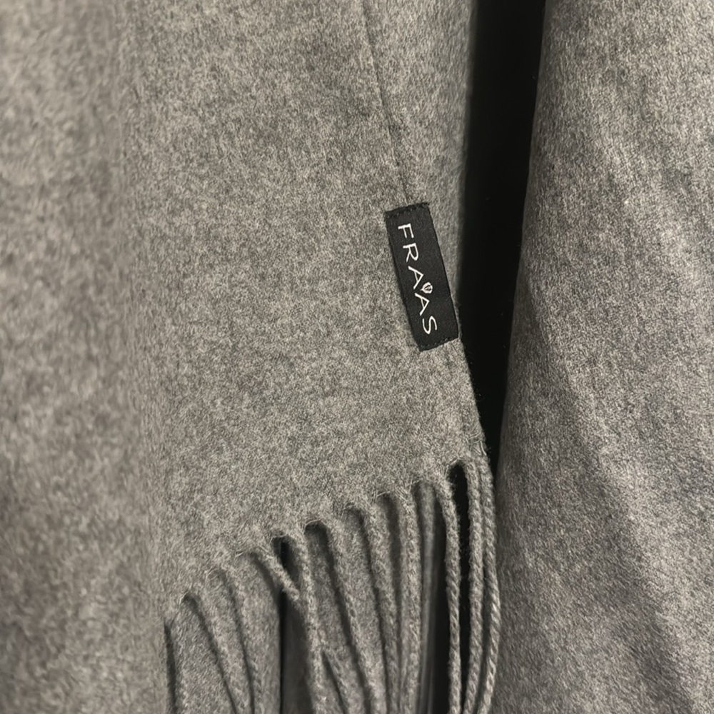 Fraas Trim Ruana - Picture 2 of 4